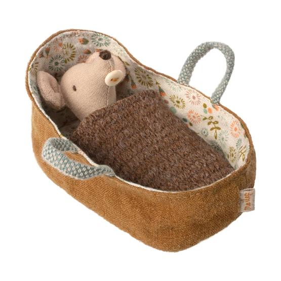 Maileg, Baby mouse in carrycot