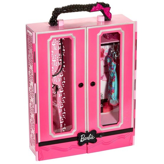 Barbie, Garderob och Kläder