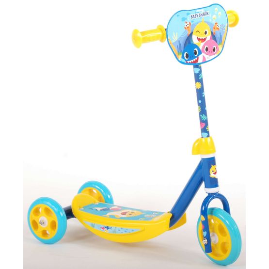 Baby Shark Tr-wheel scooter
