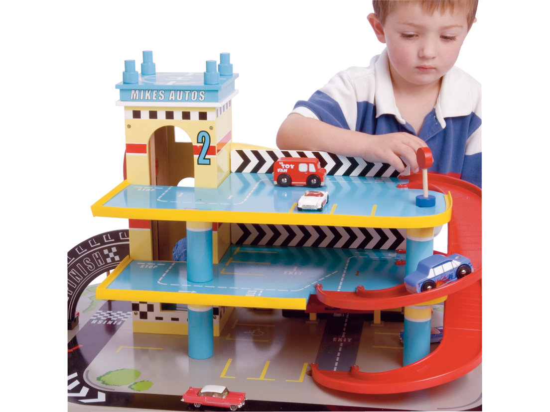 Le Toy Van Garage Mikes Auto Litenleker