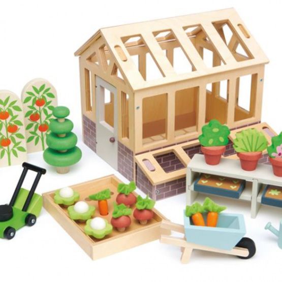 Tender Leaf Toys Play Set Greenhouse Och Garden Natural 27 Delar